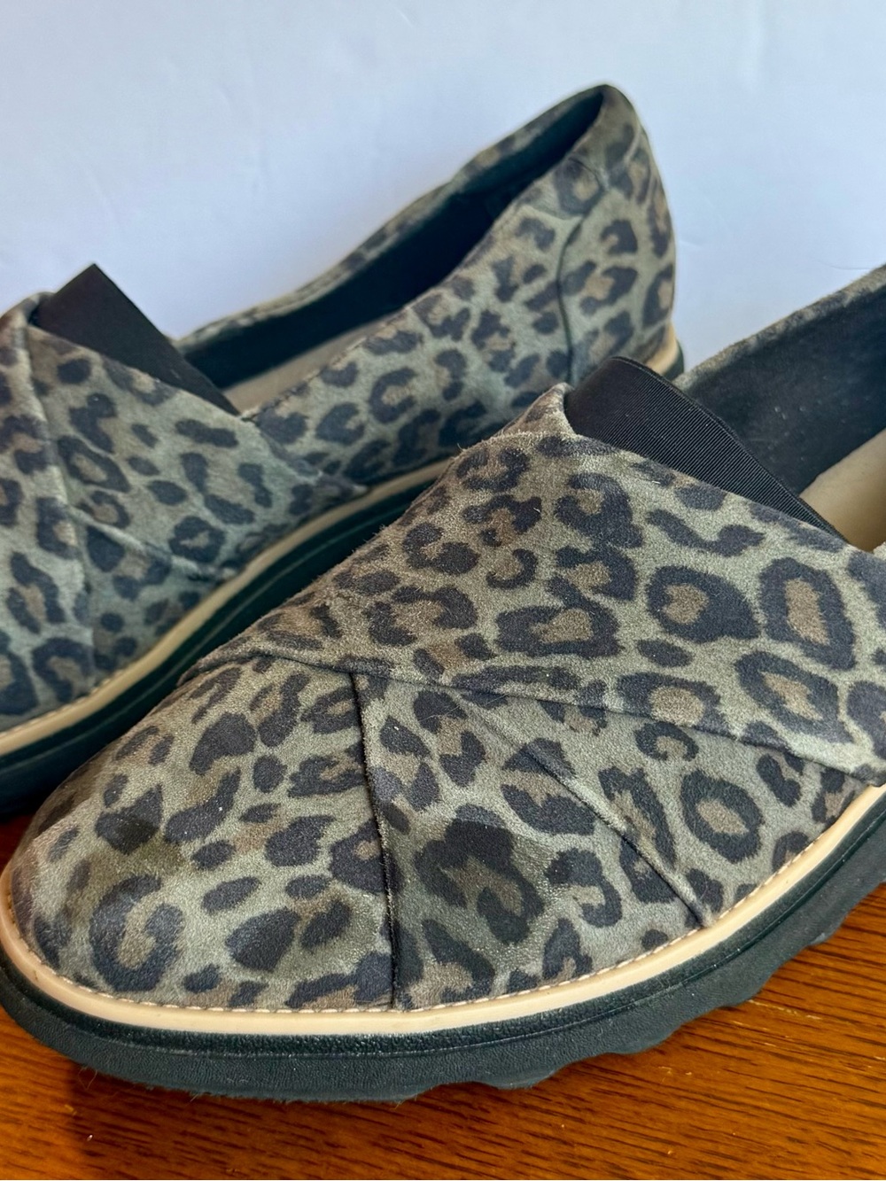 Clarks Women's Leopard Print Slip-On Flats - Grey/Black